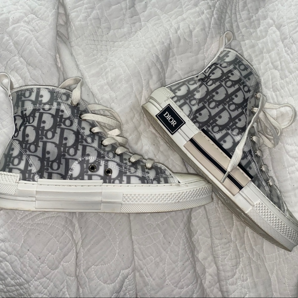 Dior b23 sneakers used